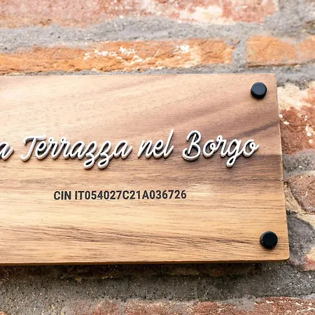 Italian Experience-la Terrazza Nel Borgo Appartement *
